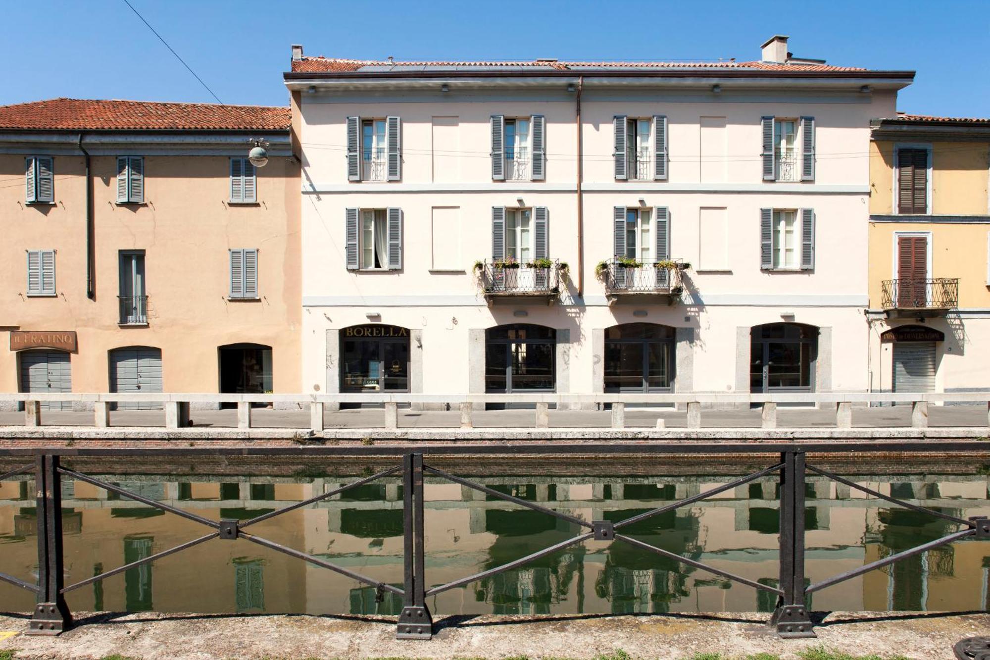 Maison Borella, Milan